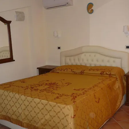 La Torretta Bed and Breakfast 2*